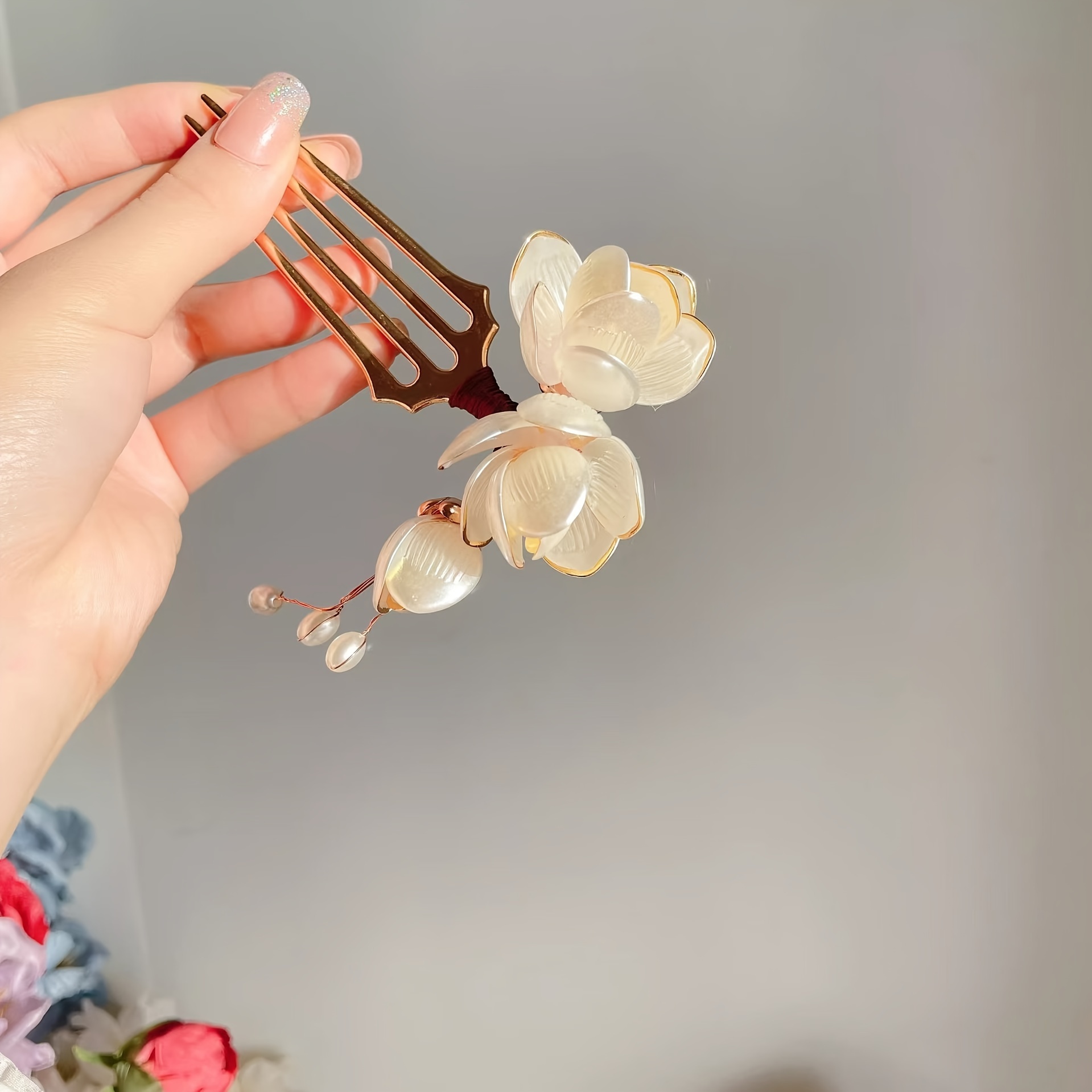 Tech Hair Accessories - Chinese Style Shell Magnolia Flower Hair